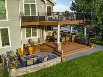 deck contractor